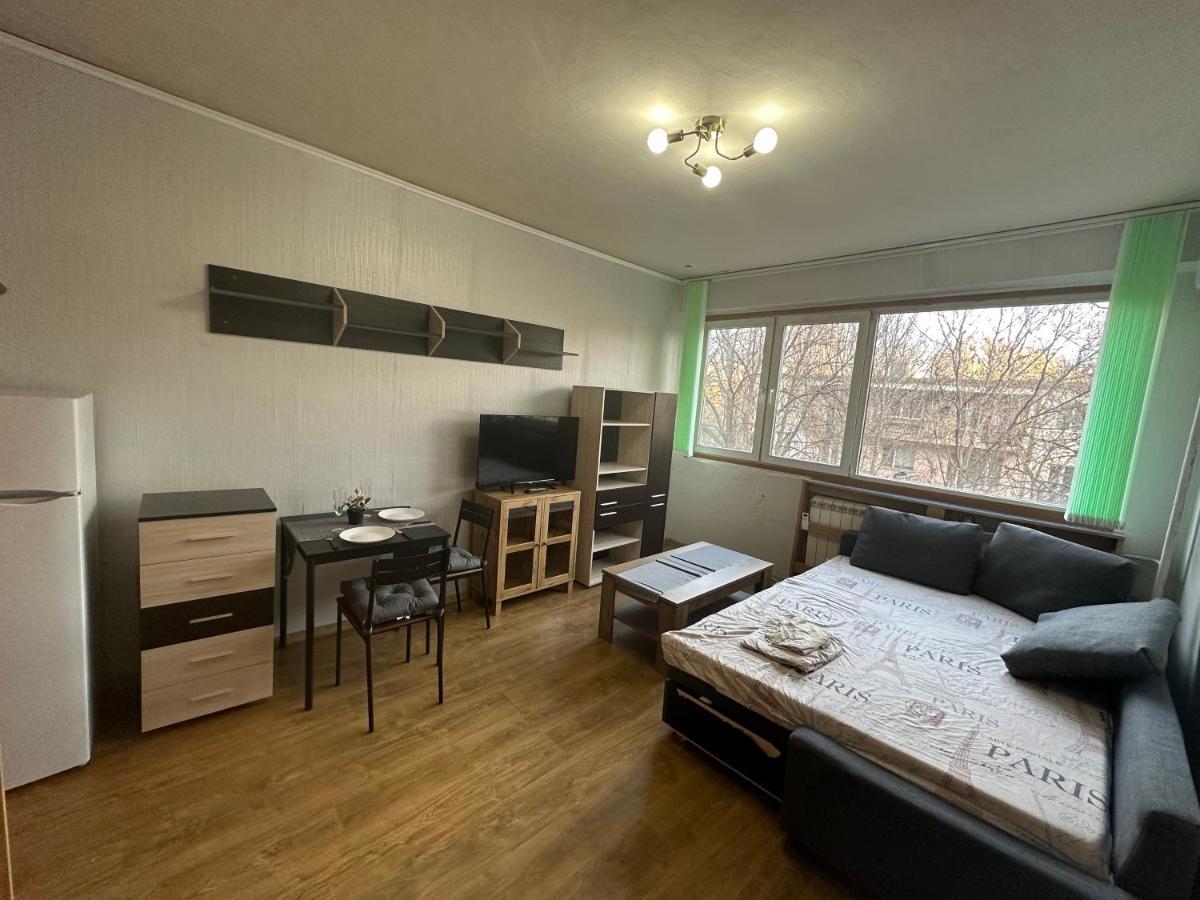 Skyway By Lmg Apartment